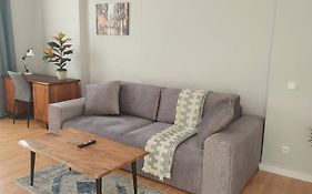 Stylish Bright Apartment Ochota With Balcony